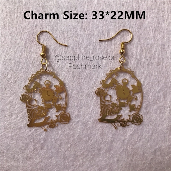 Alice in Wonderland Laser Cut Earrings Gold Tone Intricate Rabbit Pocket Watch - Picture 3 of 3
